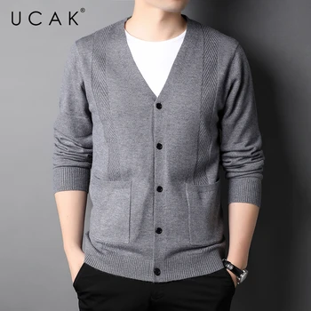 UCAK Brand Clasic Casual Butonul Cardigane Barbati Sweatercoat Îmbrăcăminte Streetwear Buzunar Culoare Solidă Cardigan de sex Masculin Trage Homme U1361